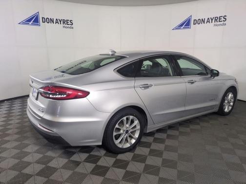 2019 Ford Fusion Hybrid SEL