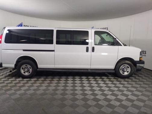 2019 Chevrolet Express 3500 LT
