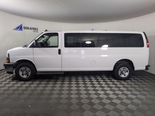 2019 Chevrolet Express 3500 LT