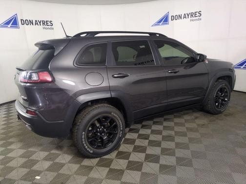2022 Jeep Cherokee Trailhawk