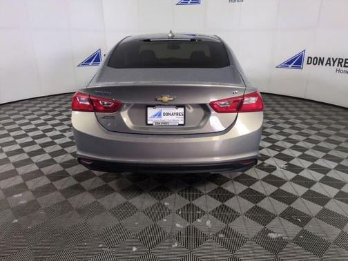 2017 Chevrolet Malibu 1LT