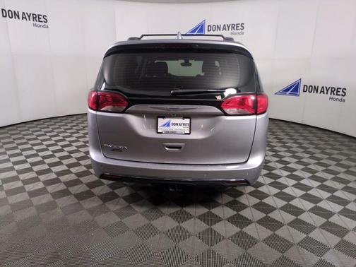 2019 Chrysler Pacifica Touring-L Plus