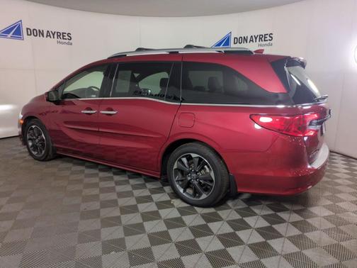 Red 2024 Honda Odyssey Elite