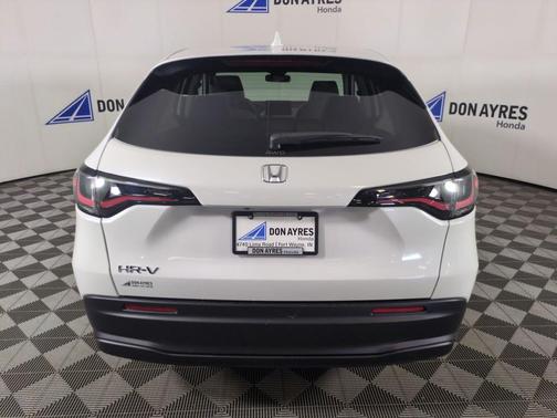 2026 Honda HR-V LX