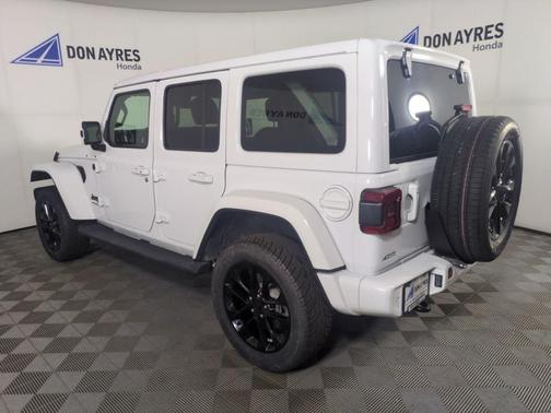 2021 Jeep Wrangler Unlimited Sahara Altitude