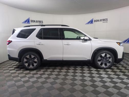 Platinum White 2026 Honda Pilot Elite