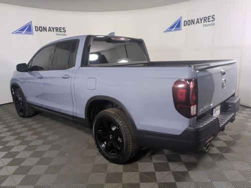 2023 Honda Ridgeline Black Edition