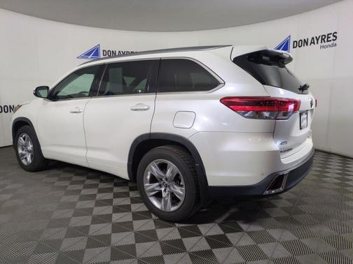 Blizzard Pearl 2019 Toyota Highlander Limited