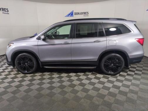 Silver 2022 Honda Pilot Special Edition