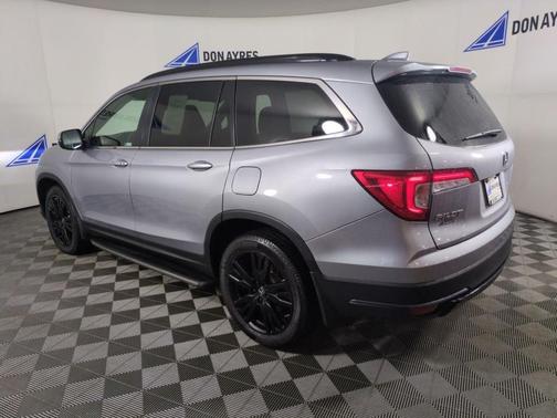 Silver 2022 Honda Pilot Special Edition