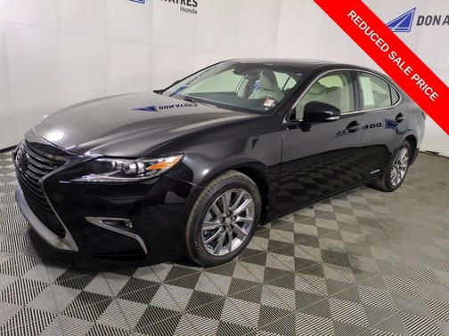 2017 Lexus ES 300h Base
