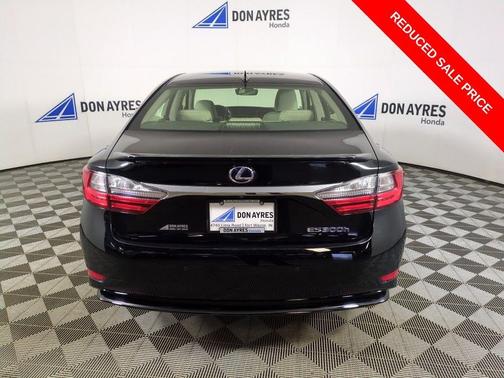 2017 Lexus ES 300h Base