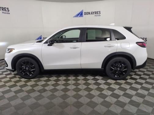 White 2024 Honda HR-V Sport
