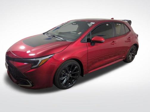 2025 Toyota Corolla Hatchback XSE