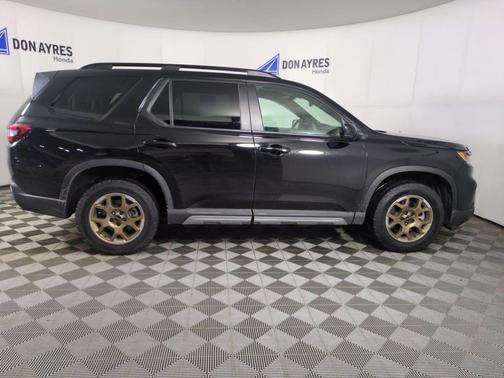 2024 Honda Pilot TrailSport