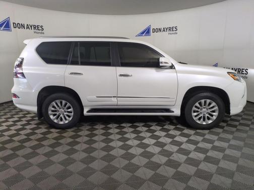 Starfire Pearl 2017 Lexus GX 460 Base