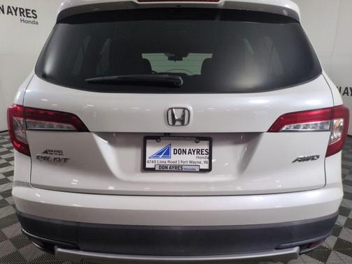 White 2021 Honda Pilot EX