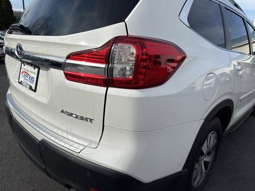 Crystal White Pearl 2021 Subaru Ascent Premium 7-Passenger