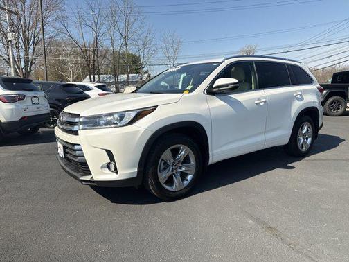 Blizzard Pearl 2018 Toyota Highlander Limited