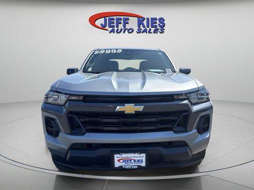 Sterling Gray Metallic 2024 Chevrolet Colorado LT