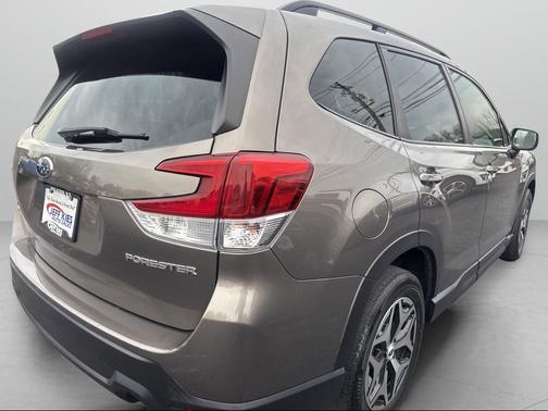 Sepia Bronze Metallic 2019 Subaru Forester Premium