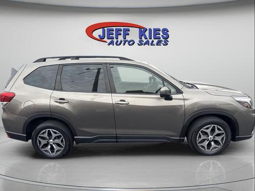 Sepia Bronze Metallic 2019 Subaru Forester Premium