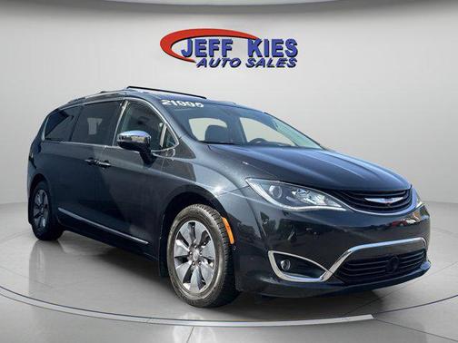 2018 Chrysler Pacifica Hybrid Limited