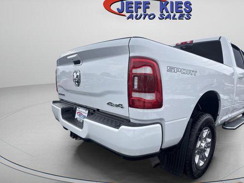 2022 RAM 2500 Big Horn Crew Cab 4x4 6'4' Box