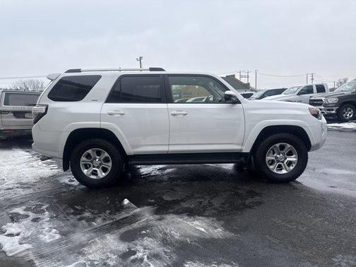 2020 Toyota 4Runner SR5