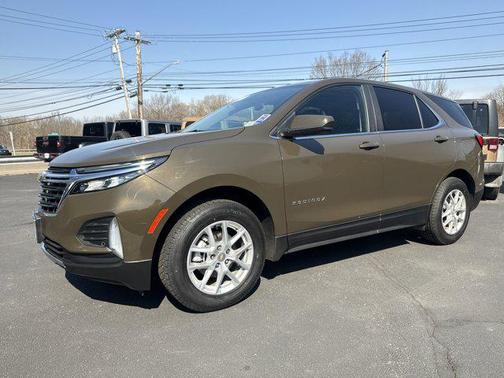 Harvest Bronze Metallic 2023 Chevrolet Equinox 1LT