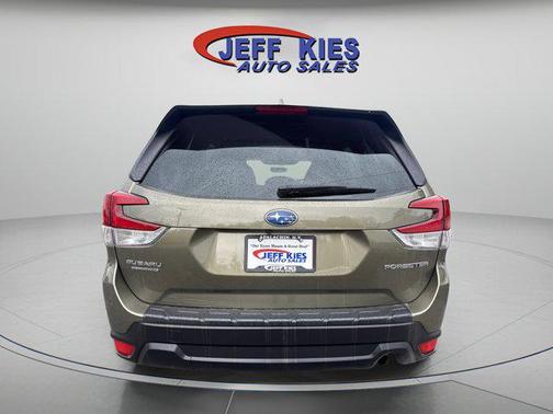 Autumn Green Metallic 2023 Subaru Forester Premium