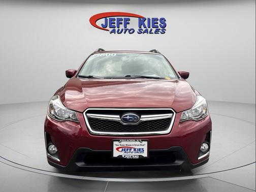 Crystal White Pearl 2018 Subaru Crosstrek 2.0i Limited
