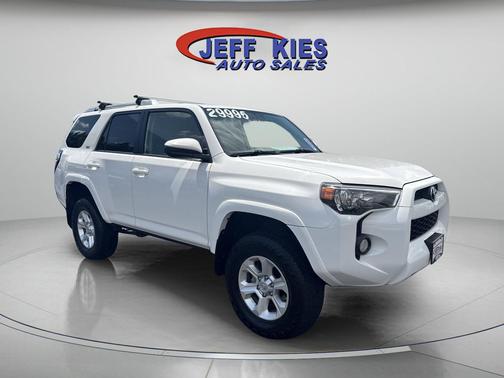 Super White 2018 Toyota 4Runner SR5
