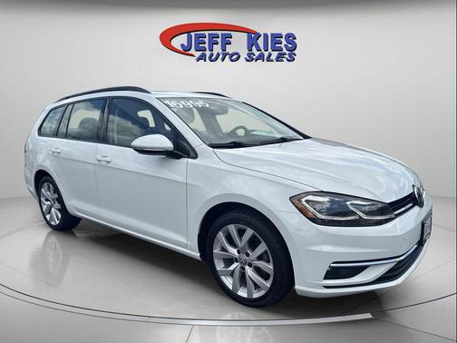Pure White 2019 Volkswagen Golf SportWagen TSI SE