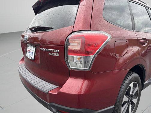 Venetian Red Pearl 2017 Subaru Forester 2.5i Premium