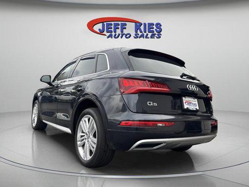 2020 Audi Q5 45 Premium Plus