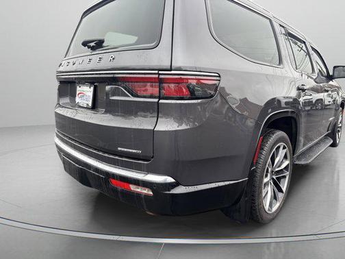 Baltic Gray Metallic Clearcoat 2022 Jeep Wagoneer Series II 4x4