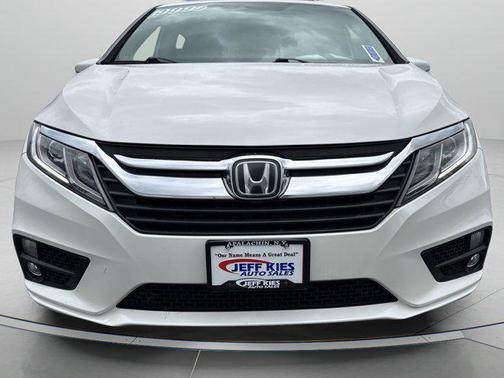 White Diamond Pearl 2018 Honda Odyssey EX-L