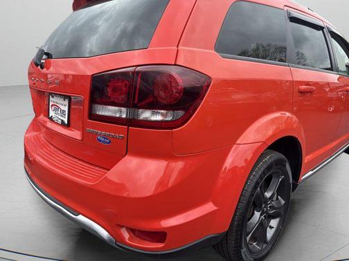 Blood Orange Clearcoat 2018 Dodge Journey Crossroad
