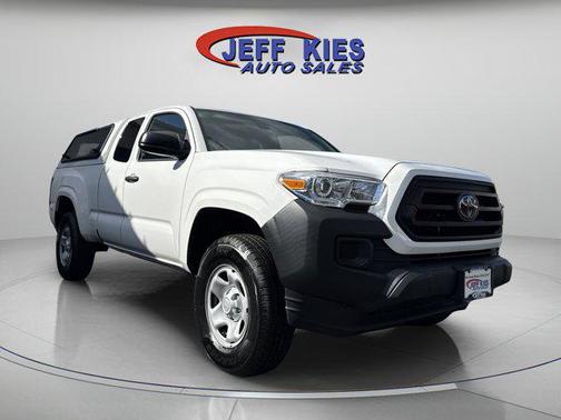 2022 Toyota Tacoma SR