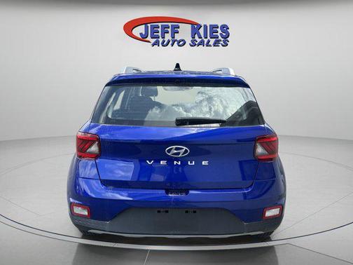 2022 Hyundai VENUE SEL