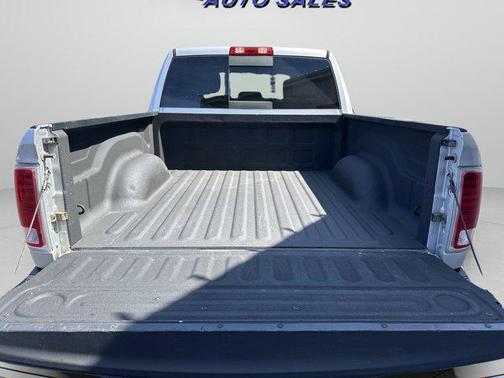 2017 RAM 1500 Limited Crew Cab 4x4 5'7' Box