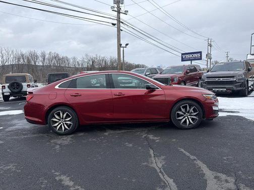 2021 Chevrolet Malibu FWD RS