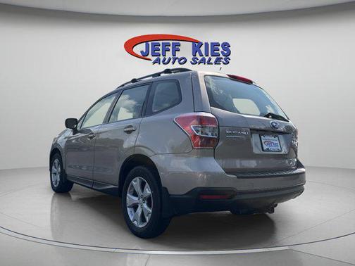 2015 Subaru Forester 2.5i