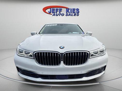 Alpine White 2016 BMW 750 i xDrive