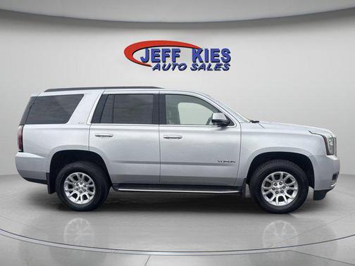 Quicksilver Metallic 2017 GMC Yukon SLT