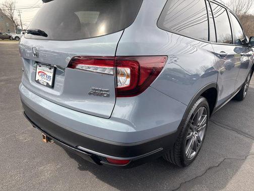 Sonic Gray Pearl 2022 Honda Pilot AWD Sport