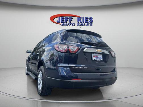2017 Chevrolet Traverse LS