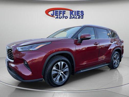 2023 Toyota Highlander XLE