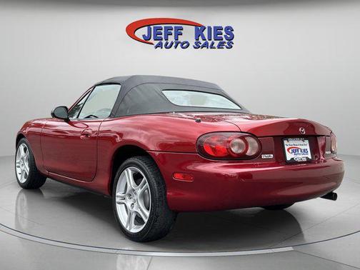 2005 Mazda MX-5 Miata LS